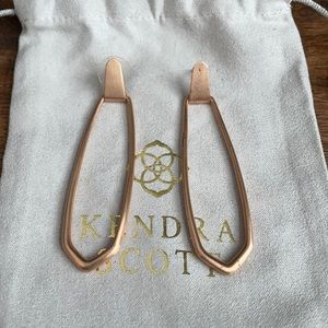 Rose Gold Kendra Scott Earrings